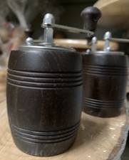 PANETTA MACINAPEPE IN LEGNO MOD. BARILOTTO COLOR NOCE SCURO ART 71001 ITALIA