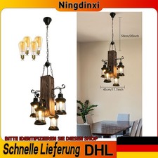 Lampadario vintage in legno