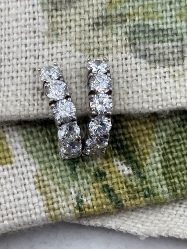 Orecchini perno diamonique - orecchini,