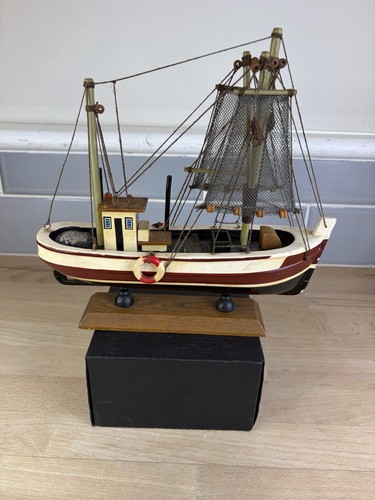 Vintage hand made wooden - vintage, model