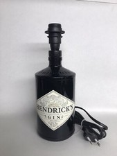 Lampada GIN HENDRICK’S bottiglia portalampade filo presa tavolo artigianale