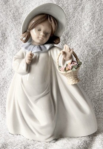 Lladro item 6684 dreams - lladro,