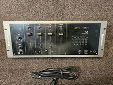 NUMARK C1 Professional 19"