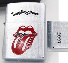 Accendino a olio Zippo inciso
