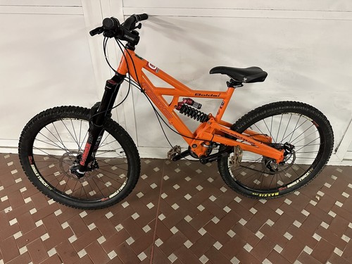 Bici montanbike downhill - bici,