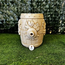 Vaso in cemento e polvere di