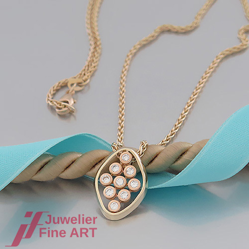 Collana con - collana/collana,