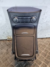 Mercedes B200 Console Centro