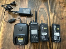 1 Motorola XPR7550e UHF radio
