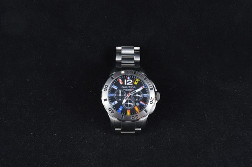 Nautica flags watch