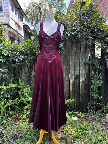 Women burgundy slip - women's,