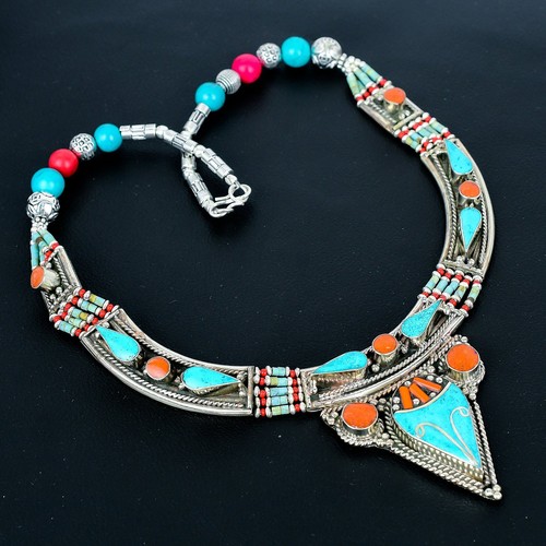 Collana nepalese etnica