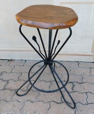 Sgabello in Metallo con seduta in legno ferro battuto 