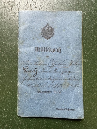 Vecchio passaporto militare - vecchio,