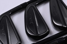 T150 Ferro da Stiro a Vapore