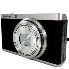 Fujifilm XF1 obiettivo f 6,4