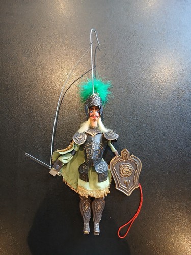 Pupazzo marionetta cavaliere