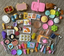 Lotto cibo e piatti Barbie