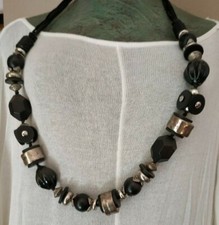 COLLANA donna lunga legno nero