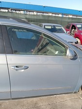 Porta anteriore dx completa VW PASSAT 2005-2010 SW 1.4b 16V 110KW motore CDG