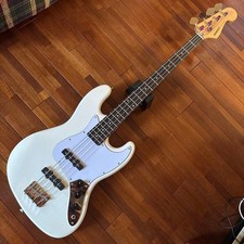 Basso elettrico tipo basso