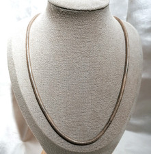 COLLANA MAGLIA “SNAKE” TUBOLARE SNODATA CON GANCIO AD AMO, ARGENTO STERLING.