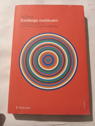 Libro contengo moltitudini - libro,