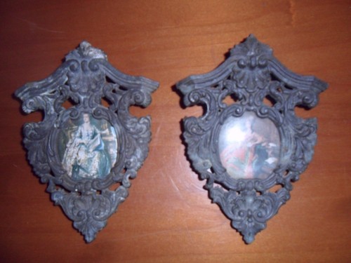 Due quadretti miniatura con - quadretti,