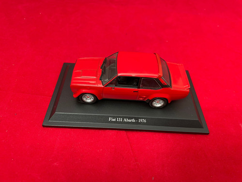 Modello fiat 131 - modello, 1976