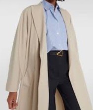 Incredibile trench lungo