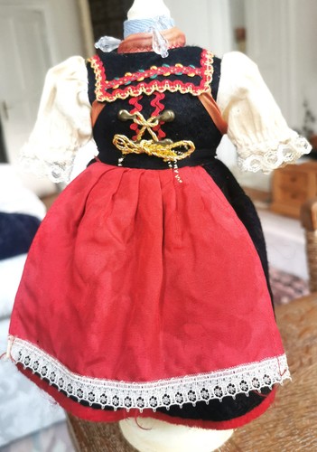 Dolce vecchio vestito - vecchio,