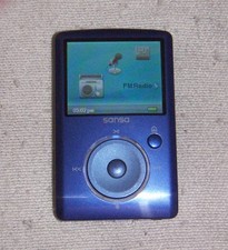 SanDisk Sansa Fuze (4 GB)
