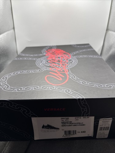 Versace chain reaction - reaction, 2