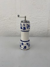 Macina Pepe In Ceramica bianca e blu vintage made in Italy smeriglia a mano