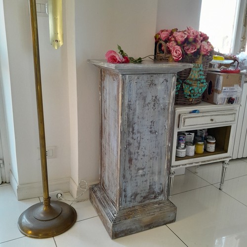 Colonna mobiletto vintage