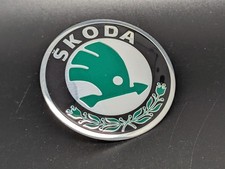 SKODA Ø 50MM LOGO SIGLA EMBLEMA FREGIO STEMMA SCRITTA TARGHETTA BADGE TARGA NOME