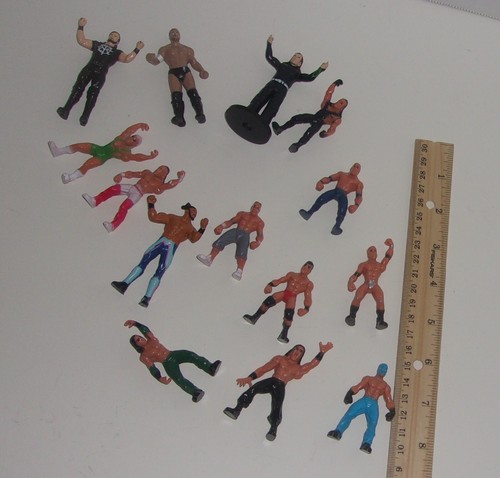 Lotto figurine wwe - wwf, micro