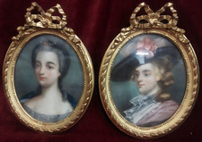 COPPIA QUADRI - TITRATTI - PASTELLI SU CARTE - CORNICI DORATE FIOCCO