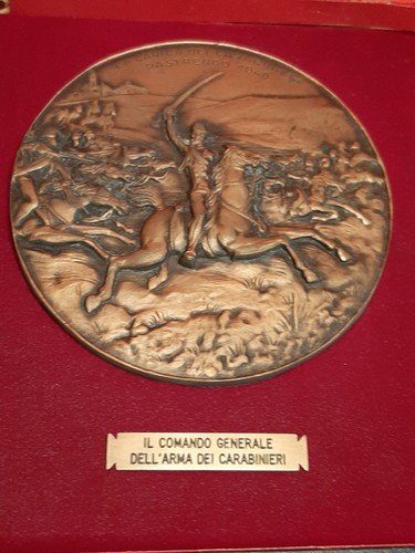 Grande medaglia la carica - grande,