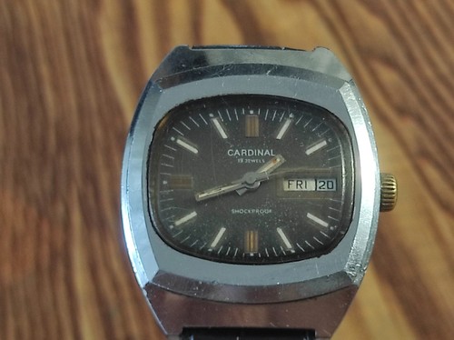 Orologio stile raketa - stile,