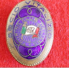 DISTINTIVO SMALTATO ITALIANO LIBERTY "T.C.I." TOURING CLUB ITALIANO SOCIO VITALIZIO 3
