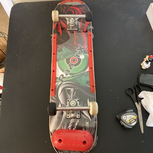 Razor skateboard - razor,
