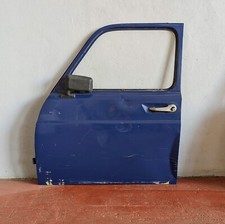Porta blu anteriore sinistra