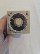 Relè temporizzatore ritardo