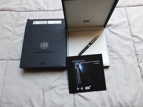 Stylo bille montblanc - (neuf),