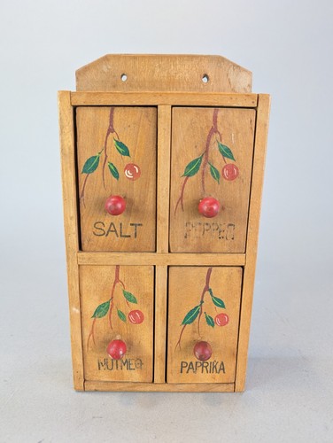 Armadietto farmacia spezie