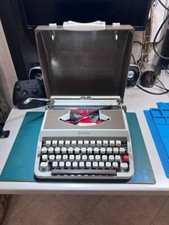 Macchina da scrivere vintage 'Litton Royal 203' con custodia portatile NUOVA 