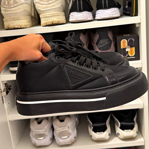 Prada nylon sneaker da - re-nylon,