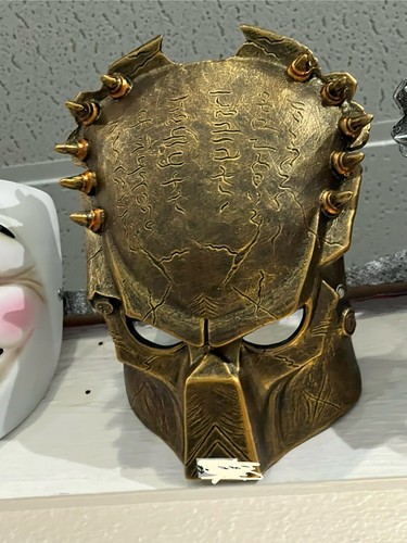 Maschera cosplay predatore