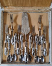 Antico set di posate argento